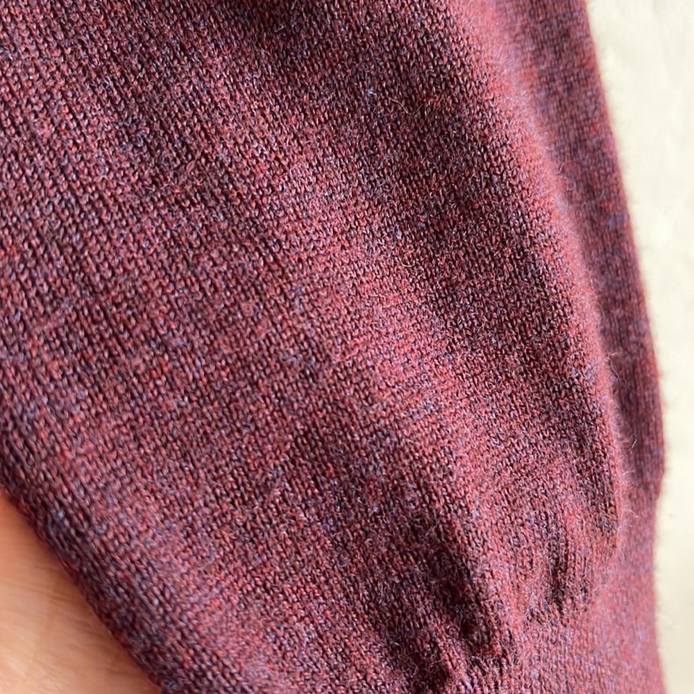 Burberry Brit Men’s Burgundy Pullover with Shoulder Detail, Size SM - Picture 3 of 4